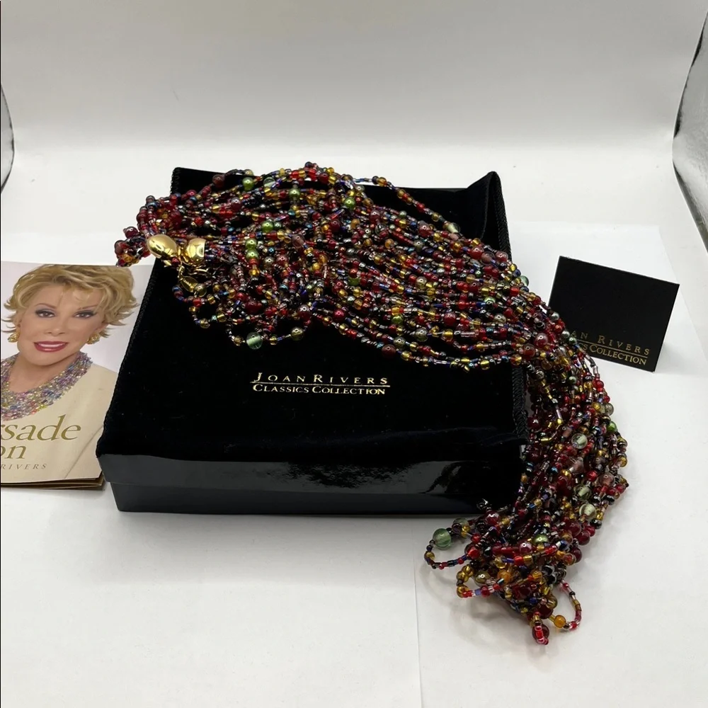 Joan Rivers torsade collection